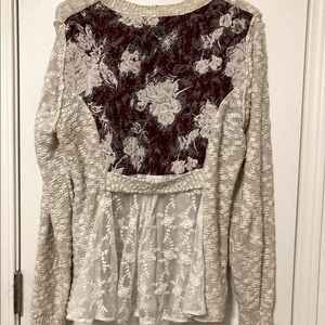 BKE Boutique zip up sweater, size large